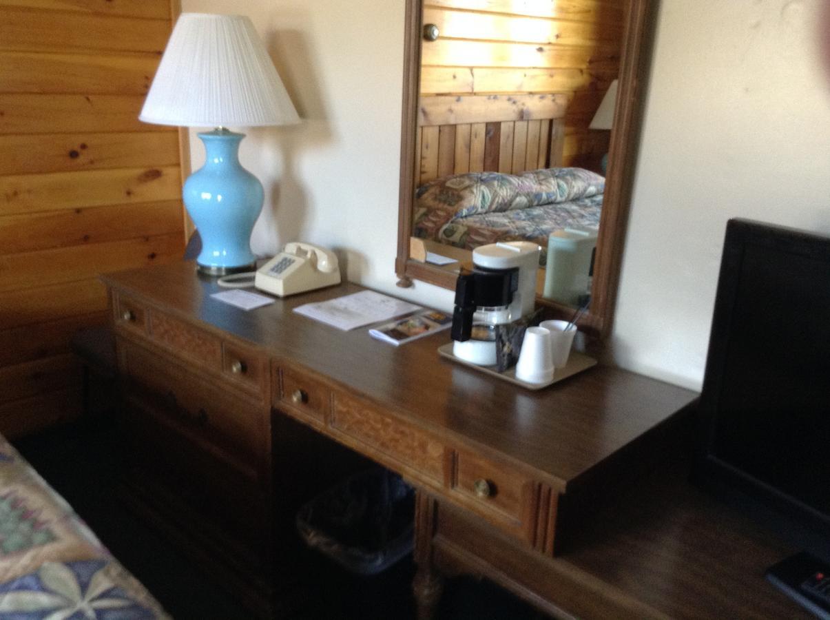 Motel Ely Bagian luar foto